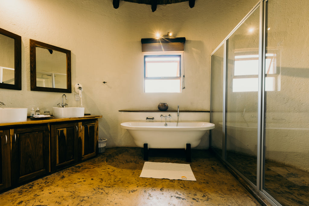 Signature Room Bathroom