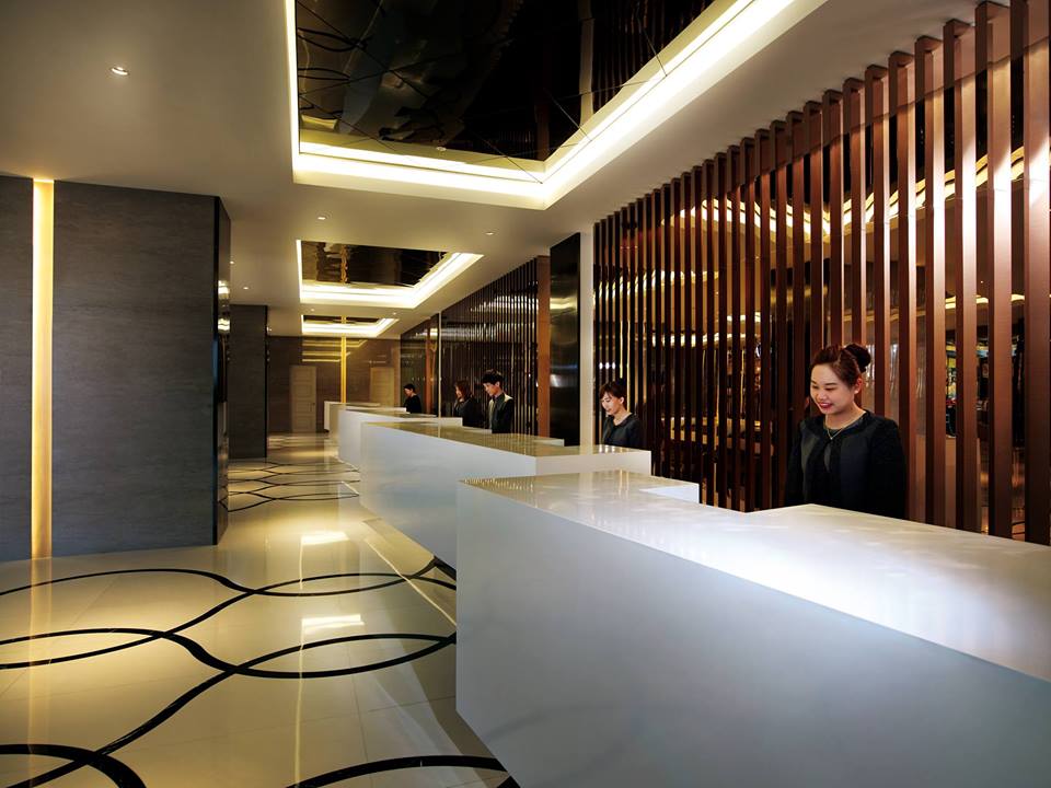 https://www.facebook.com/maximshotel/photos/a.464996943639431/1027214194084367/?type=3&theater