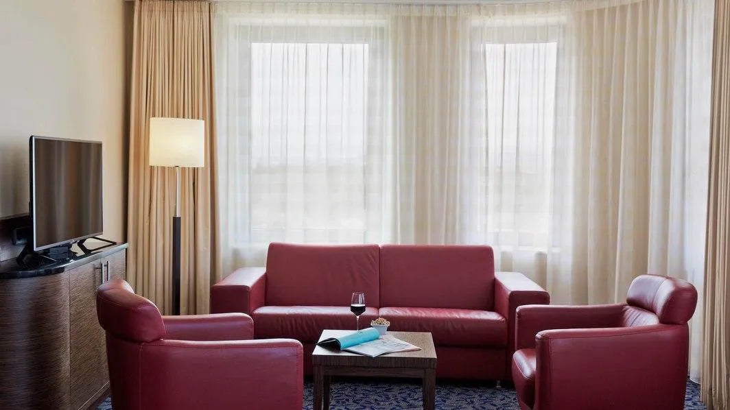 Large Suite