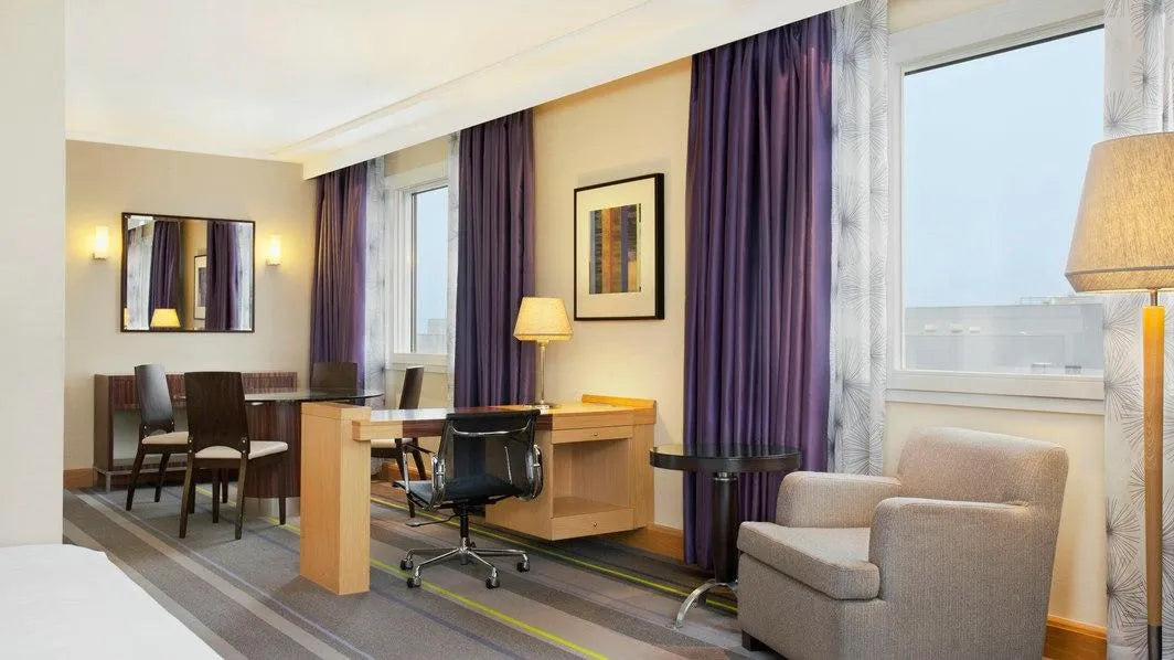 Junior Suite, Club lounge access, Junior Suite, 1 King
