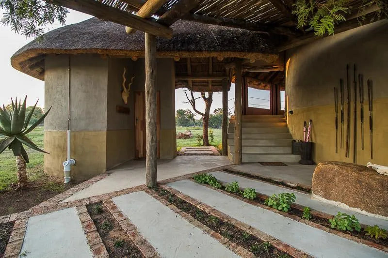 LookOut Safari Lodge, Dinokeng Game Reserve, South Africa gallery image 6.