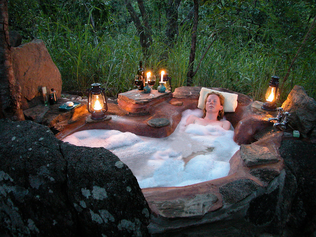 Heart shaped bath