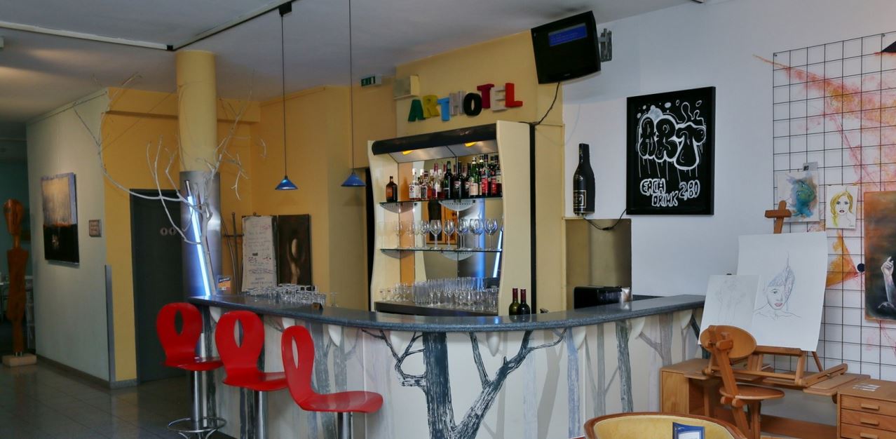 http://www.thearthotelvienna.at/IMG2/W1600/H1068/F128.128.128/gallery/5645bce072e3f-ds0p2977.jpg