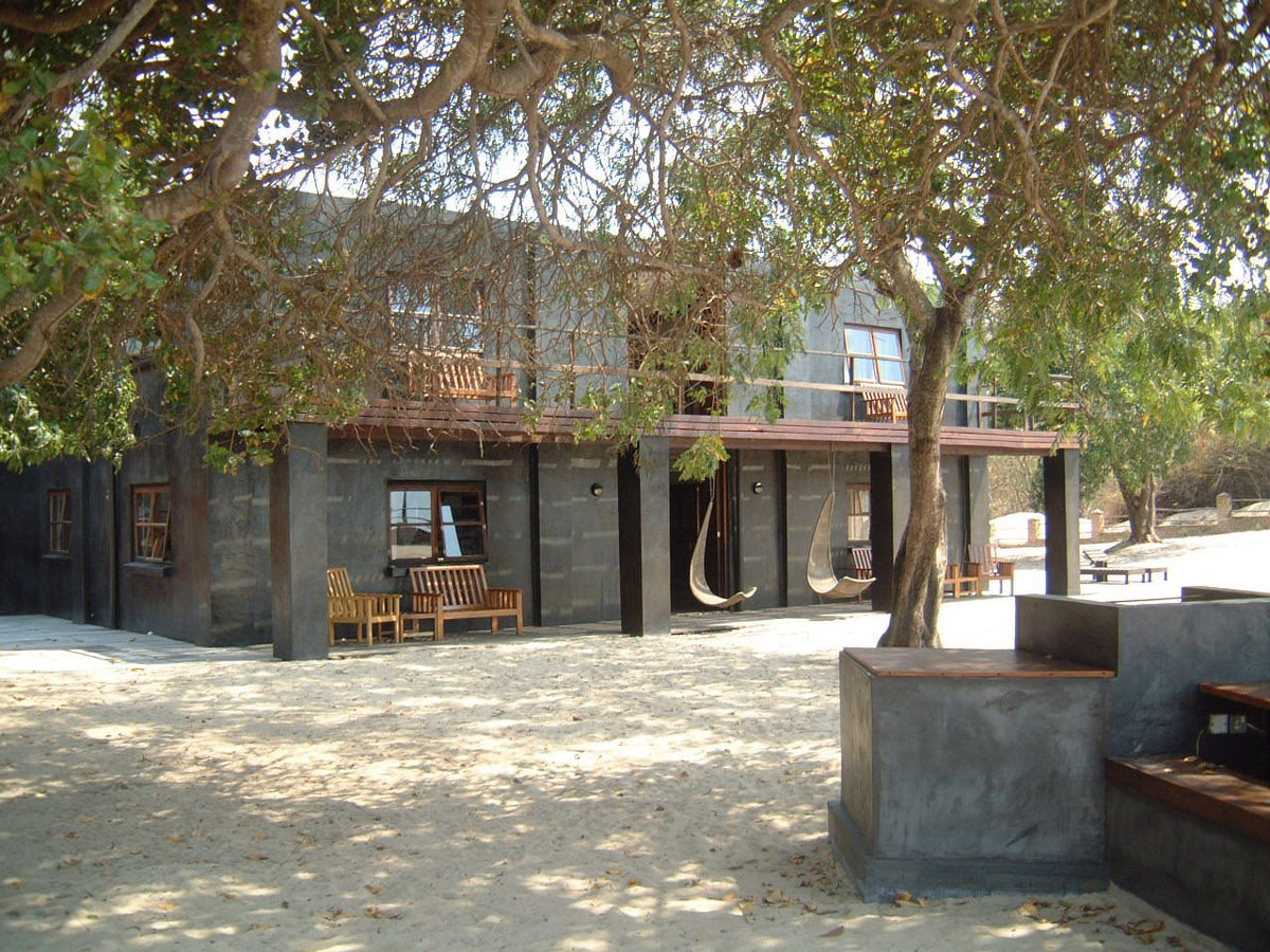 Mbamba Beach lodge
