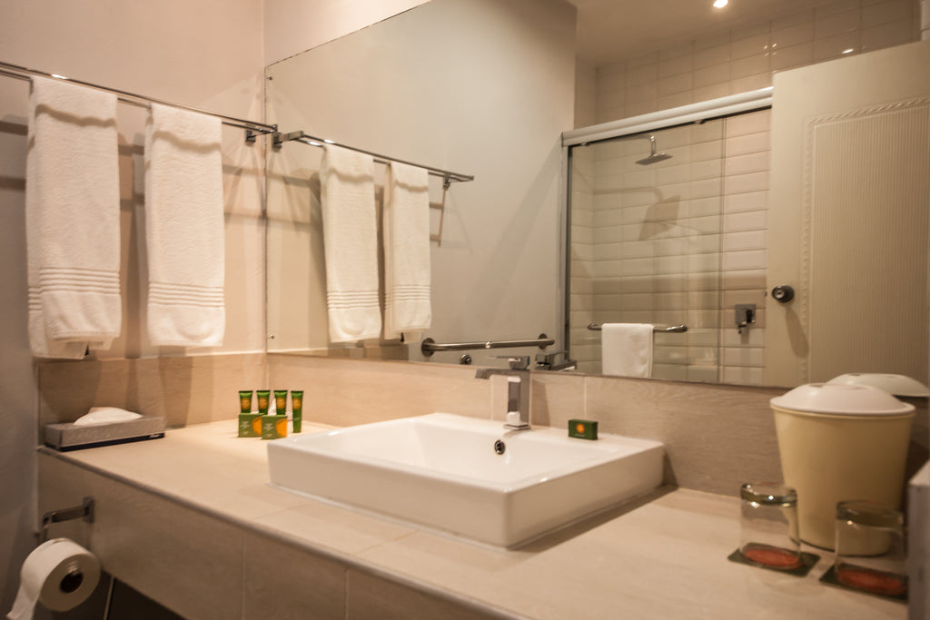 Bathrooms in River rooms
