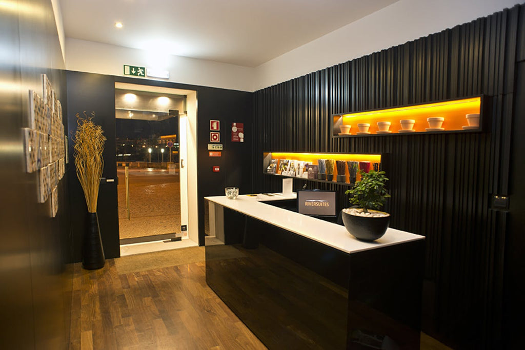Riversuites