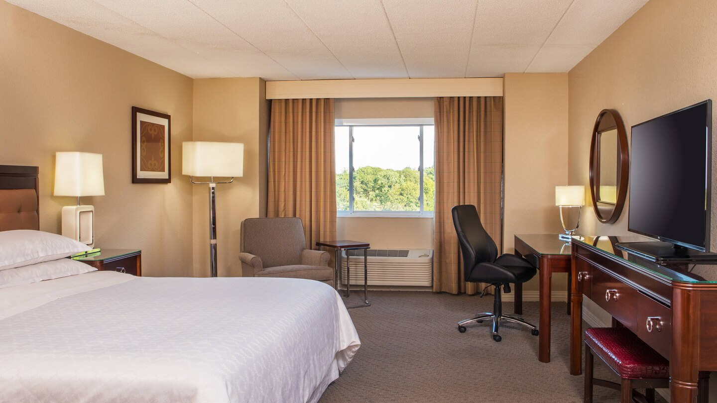 Sheraton Framingham Hotel & Conference Center