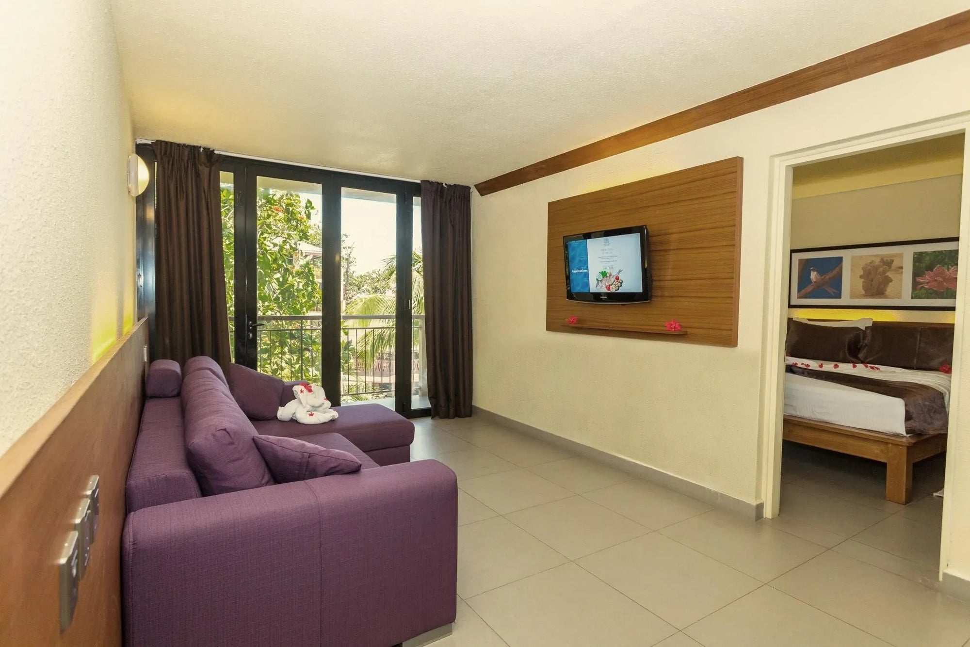 Room gallery image 1.