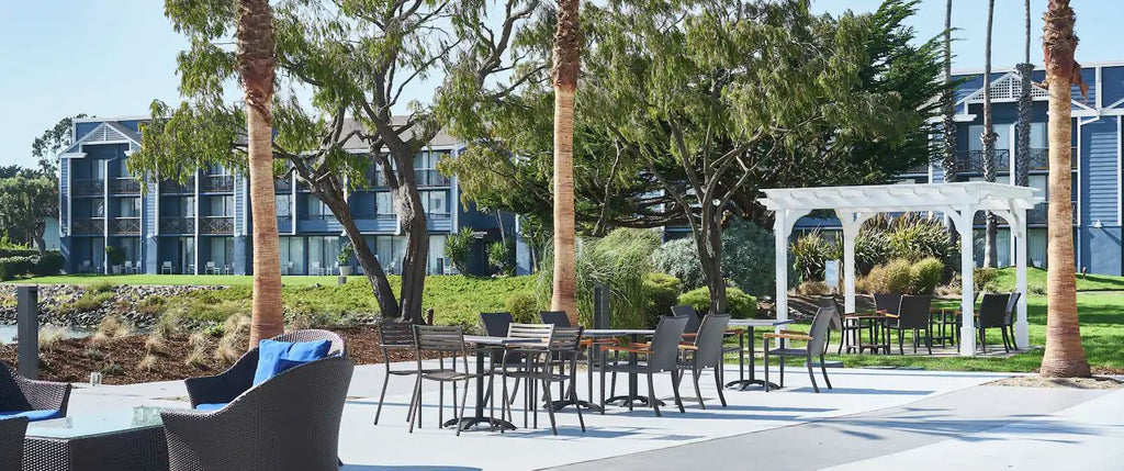 DoubleTree by Hilton Hotel Berkeley Marina