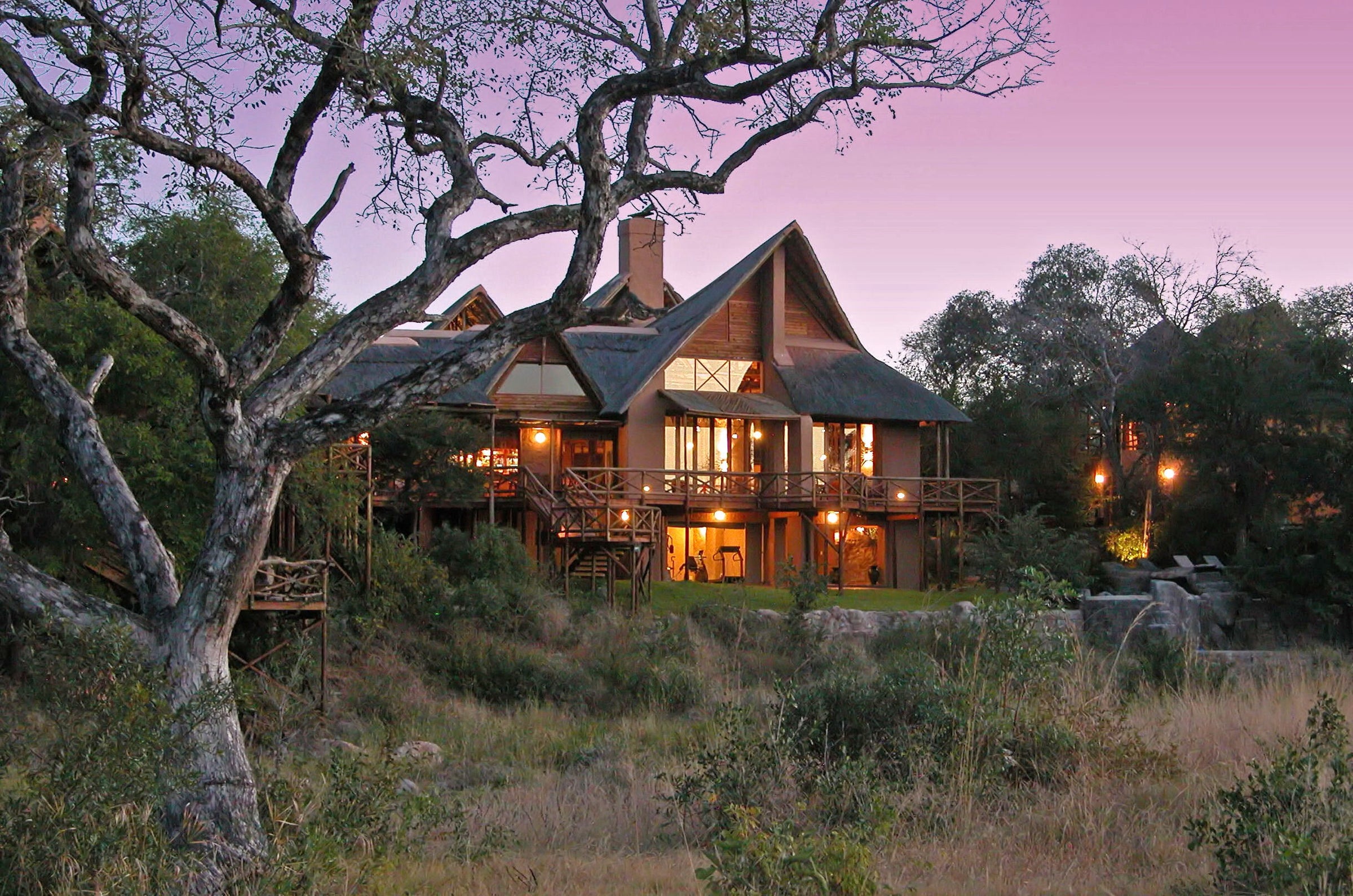 Lukimbi Safari Lodge