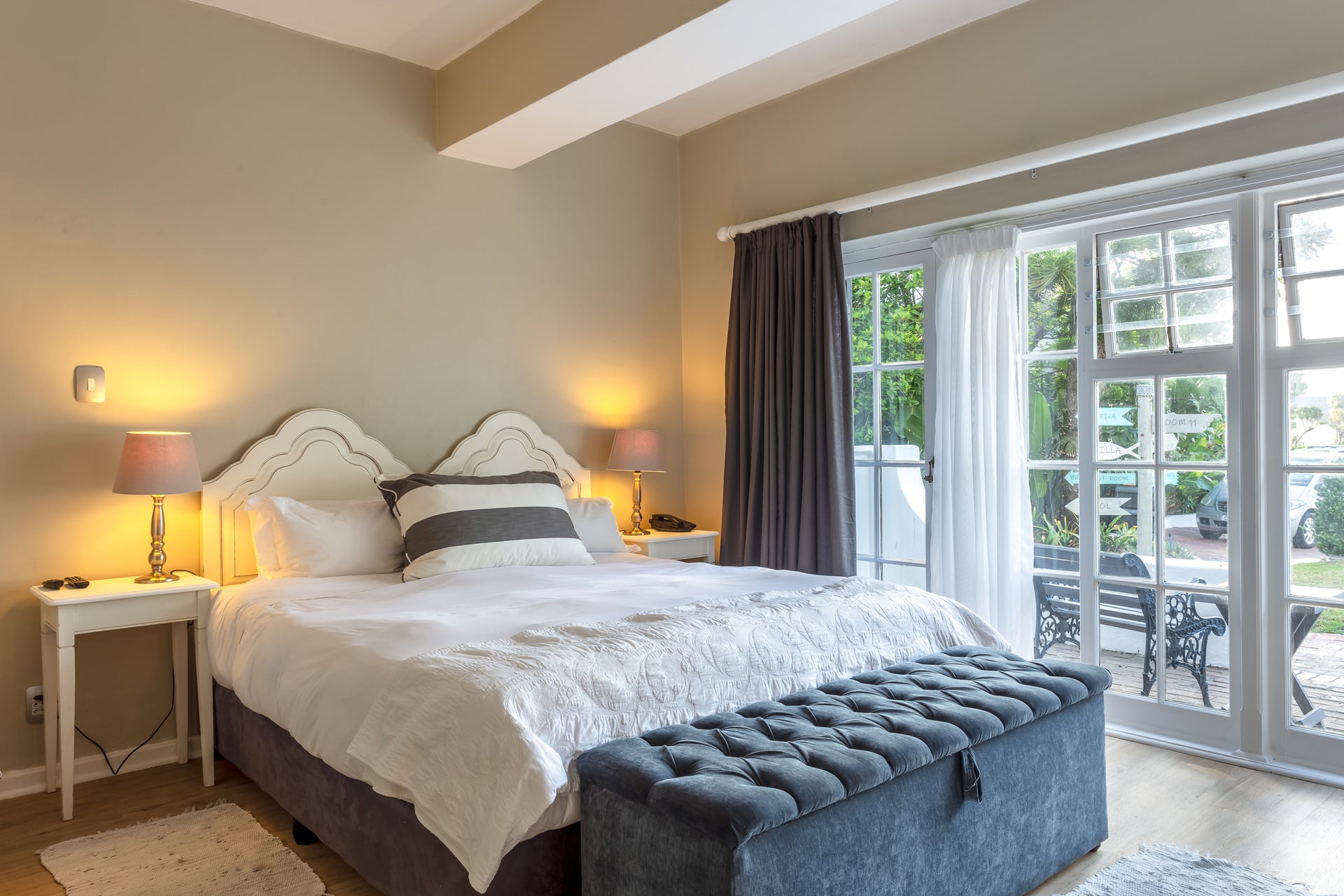 whale-rock-luxury-lodge-villa