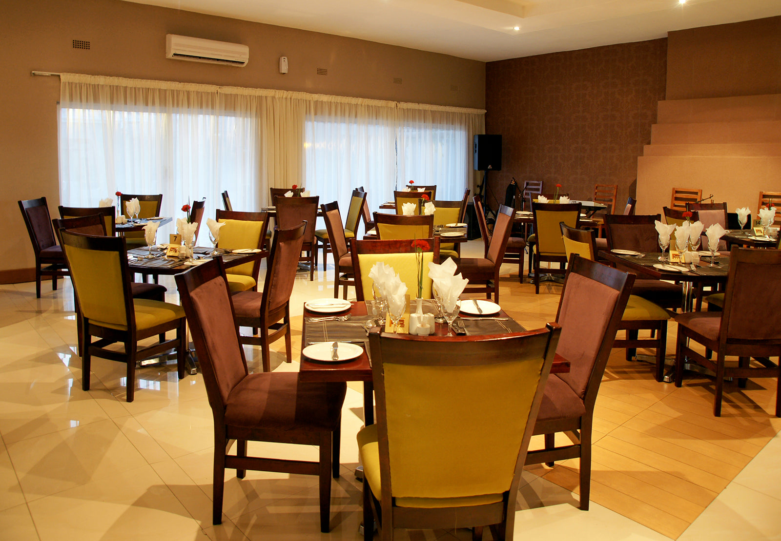 Hotel Dining