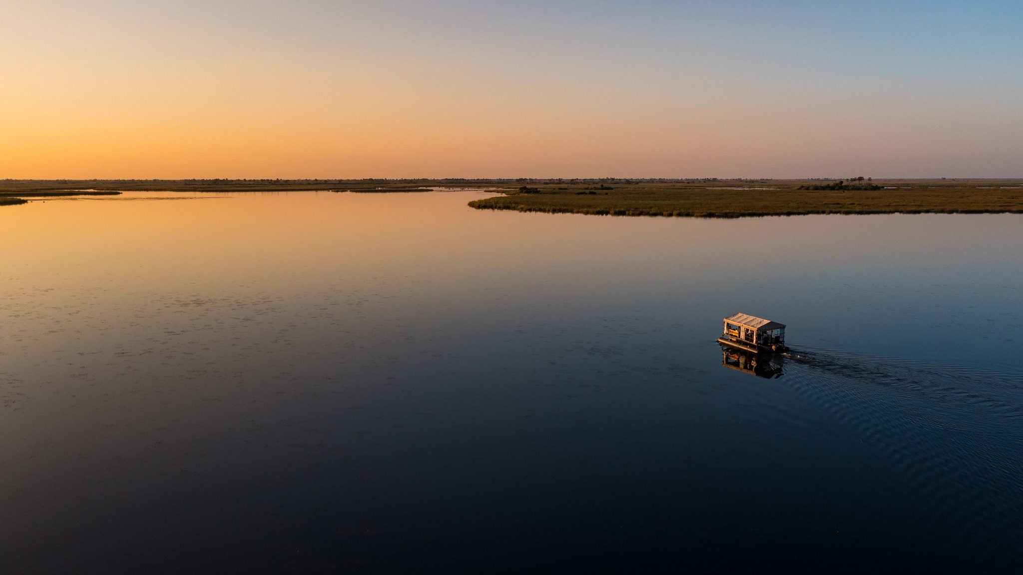 Boat Cruises (Seasonal and water-level dependent)
