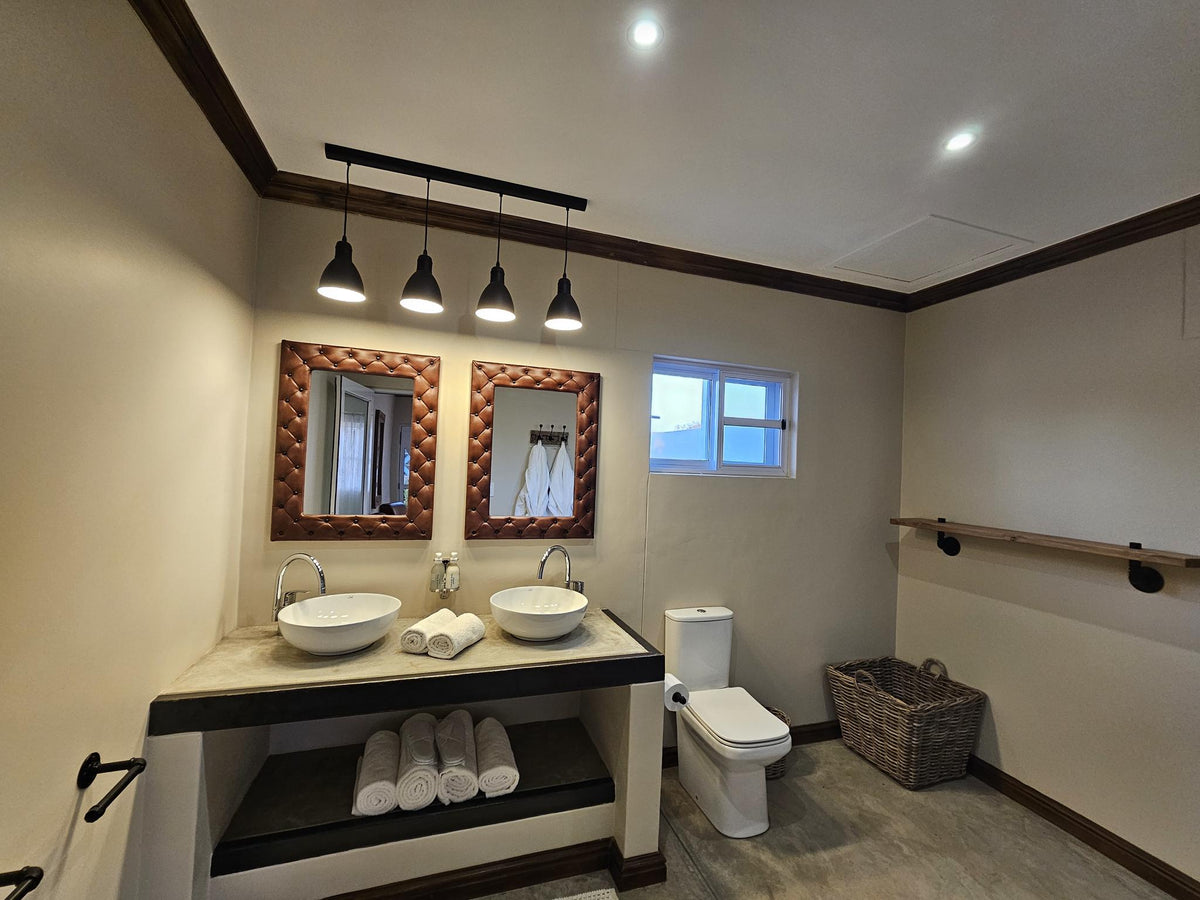 Luxury Twin Room gallery image 9