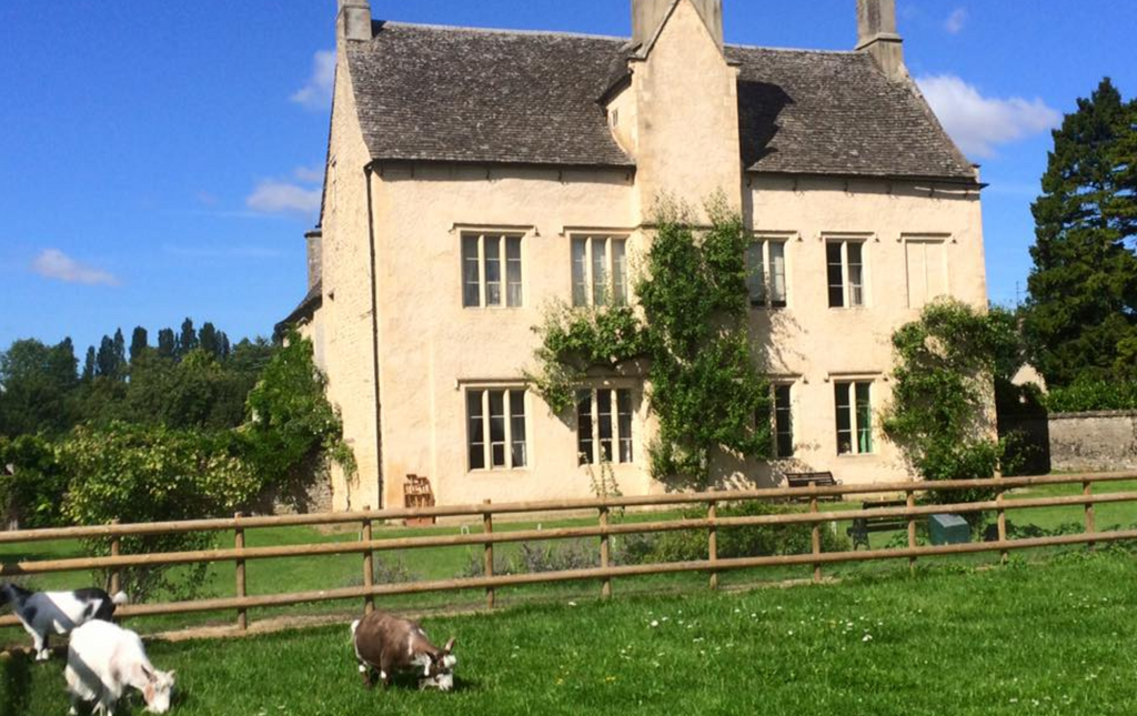 Cogges Manor Farm