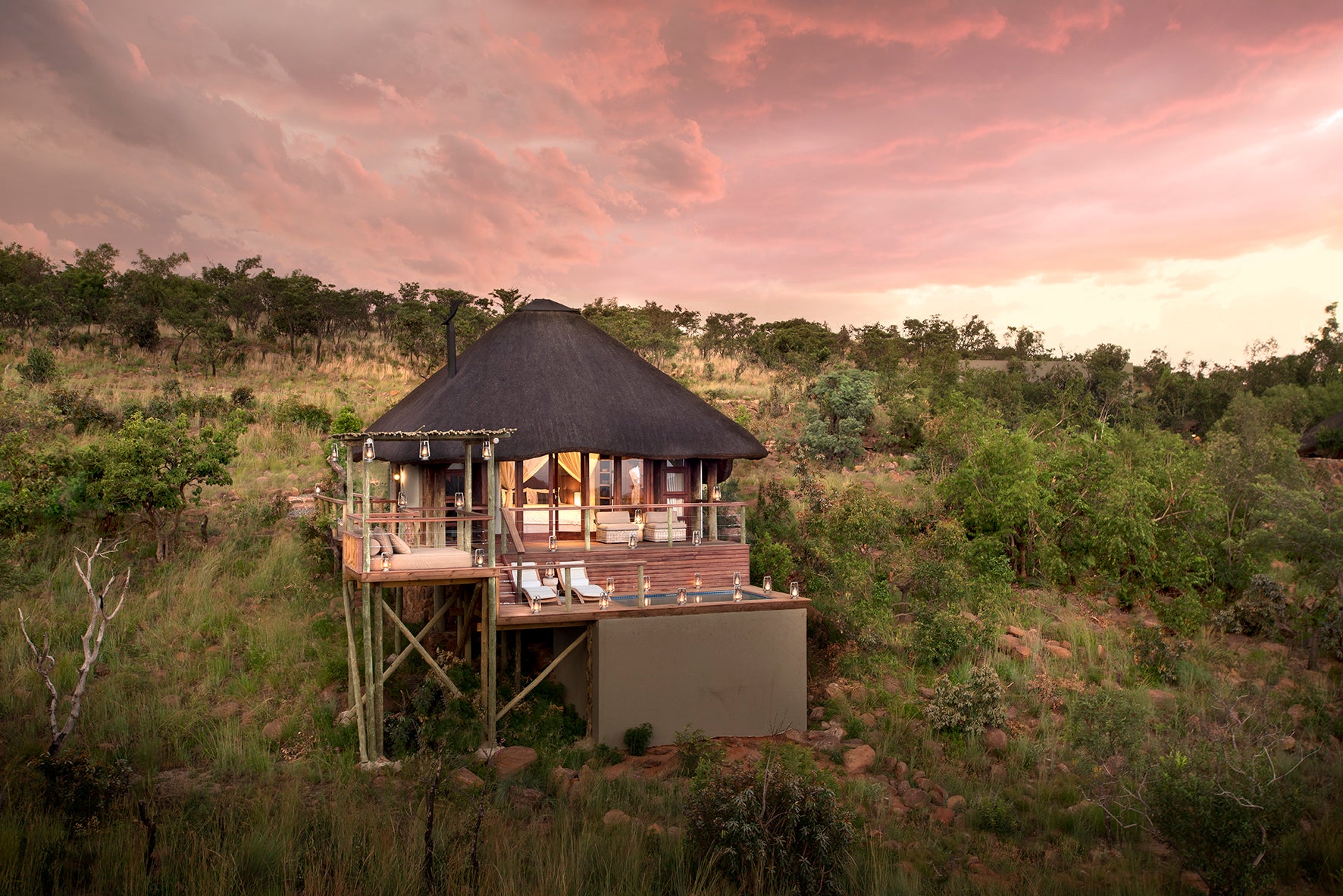 Mhondoro Safari Lodge and Villa