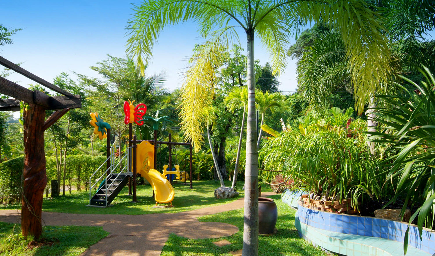 Timber House Resort