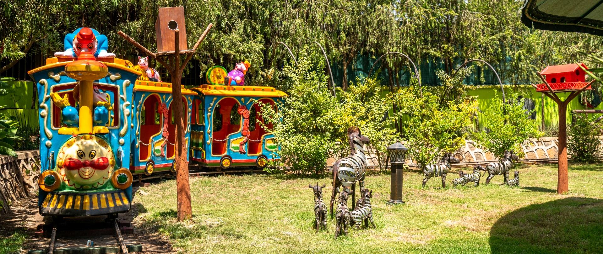 Fun Retreat Resort