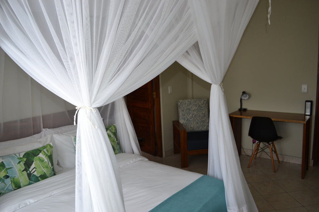 ROOM EXAMPLE 4