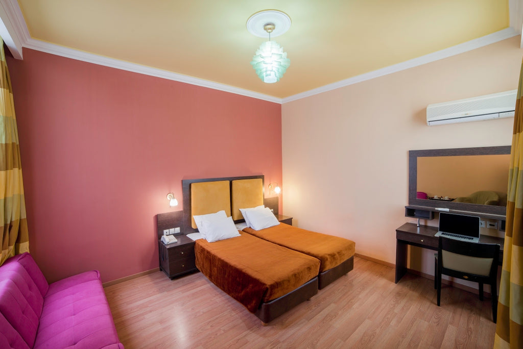 Delphi Art Hotel