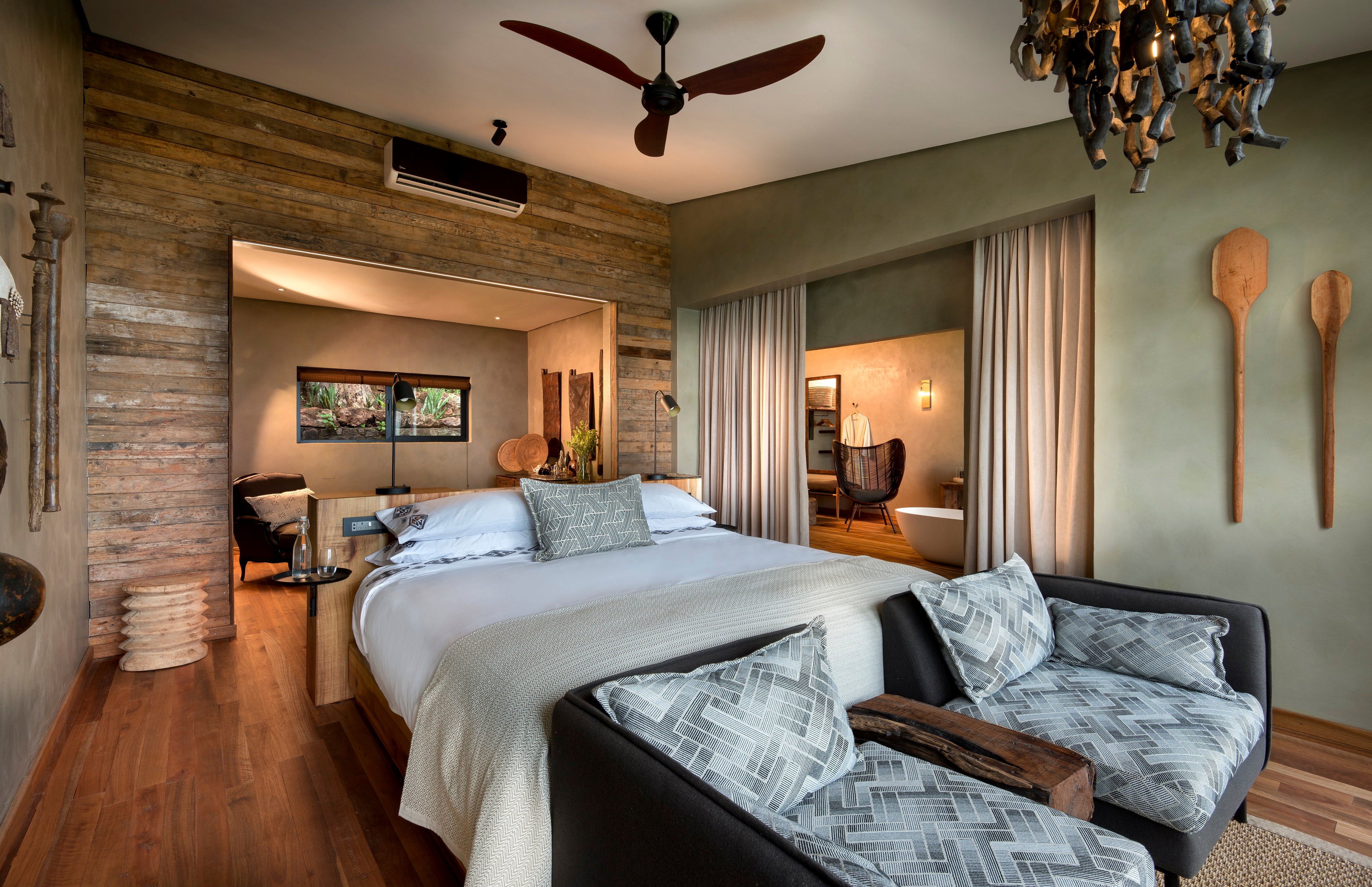 Bumi Hills Safari Lodge