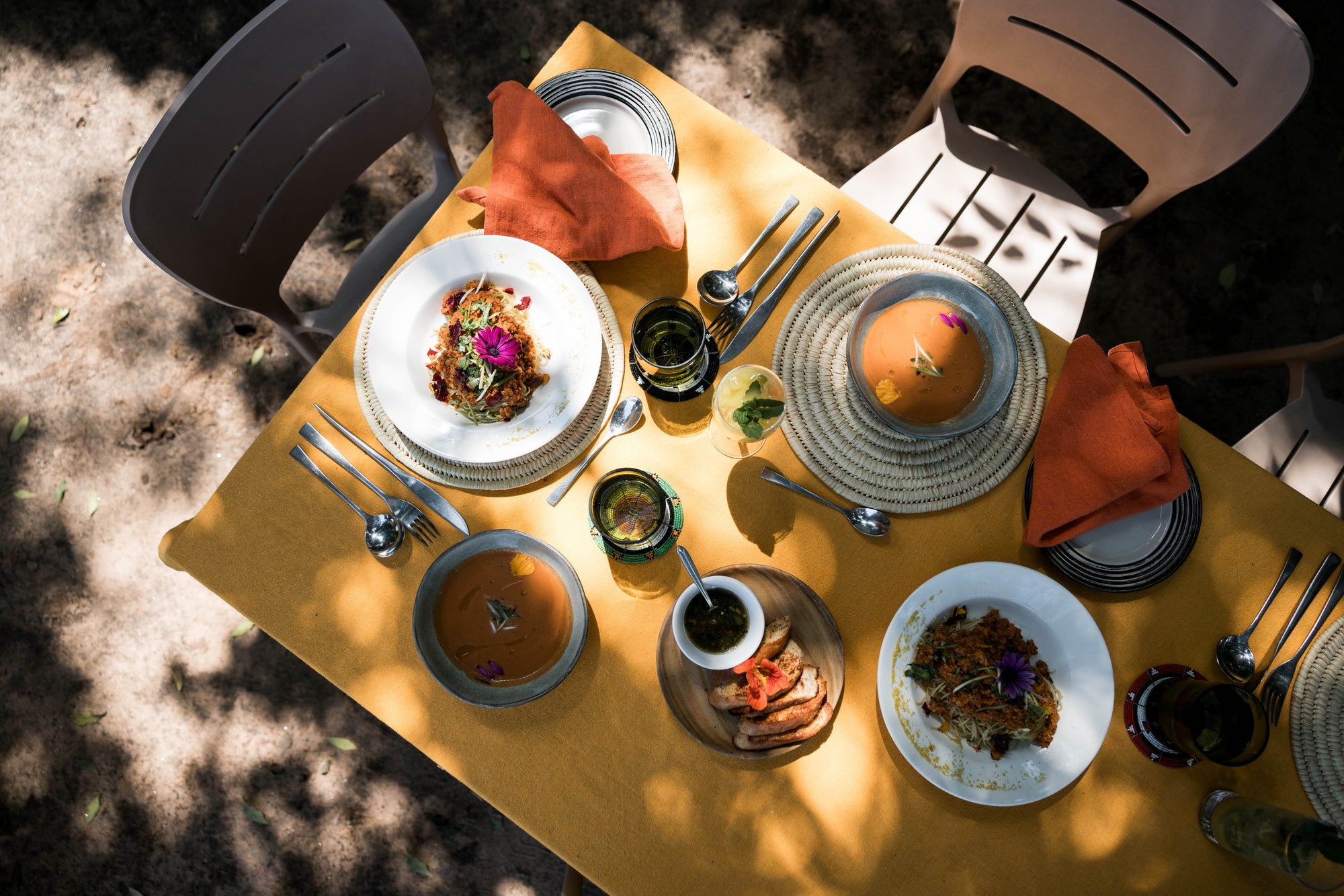 Fresh Meals with Ingredients Grown 100 steps from your Plate