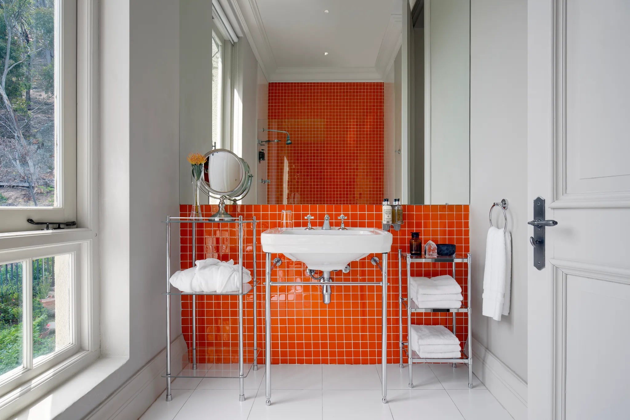 Room gallery image 3.