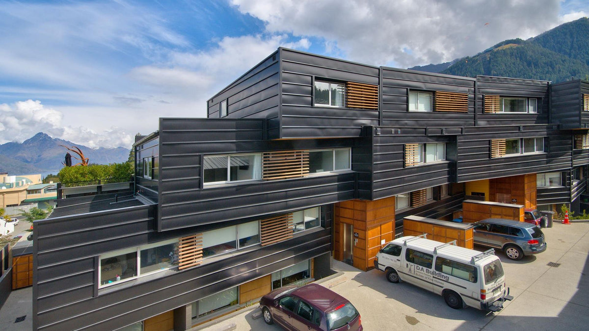 Penthouse on Hallenstein