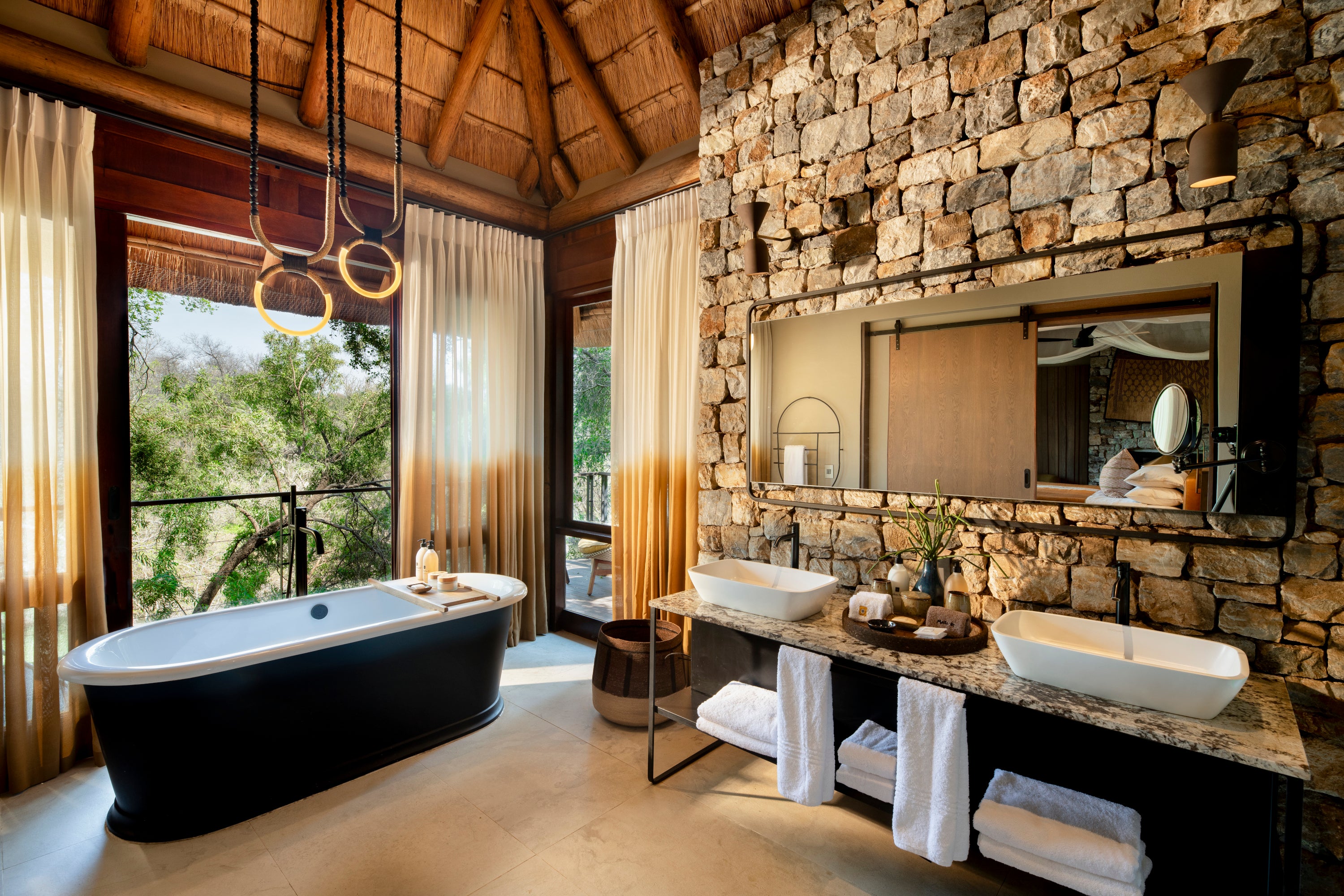 Morukuru River House - bathroom
