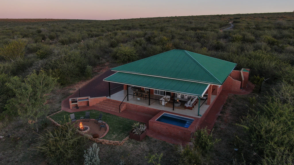 Tlou Villa