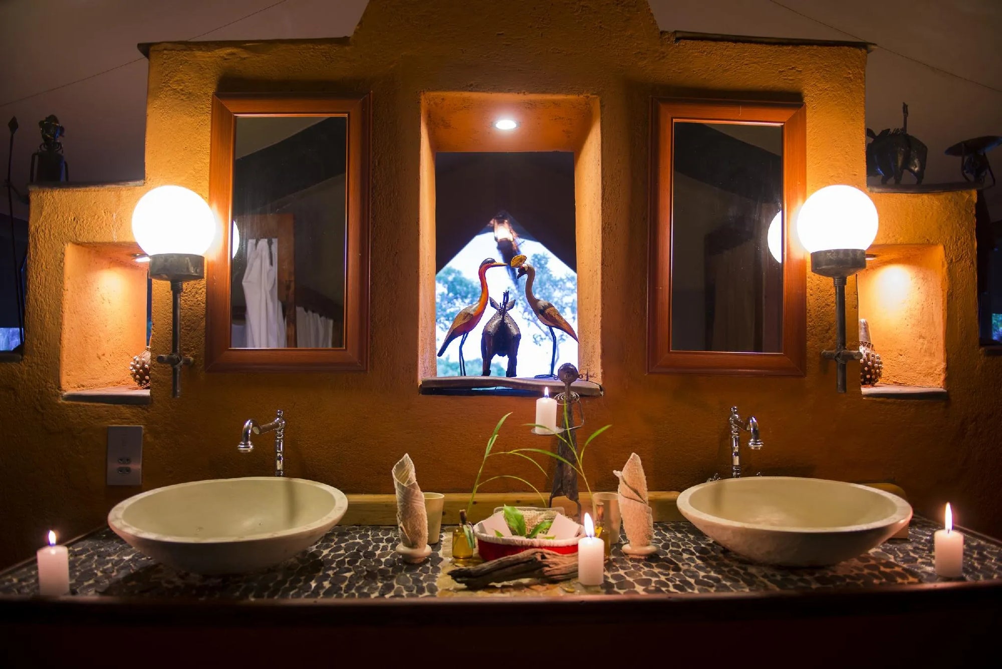 Deluxe 12b Bathroom at Kilima Camp, Mara North Conservancy, Kenya.
