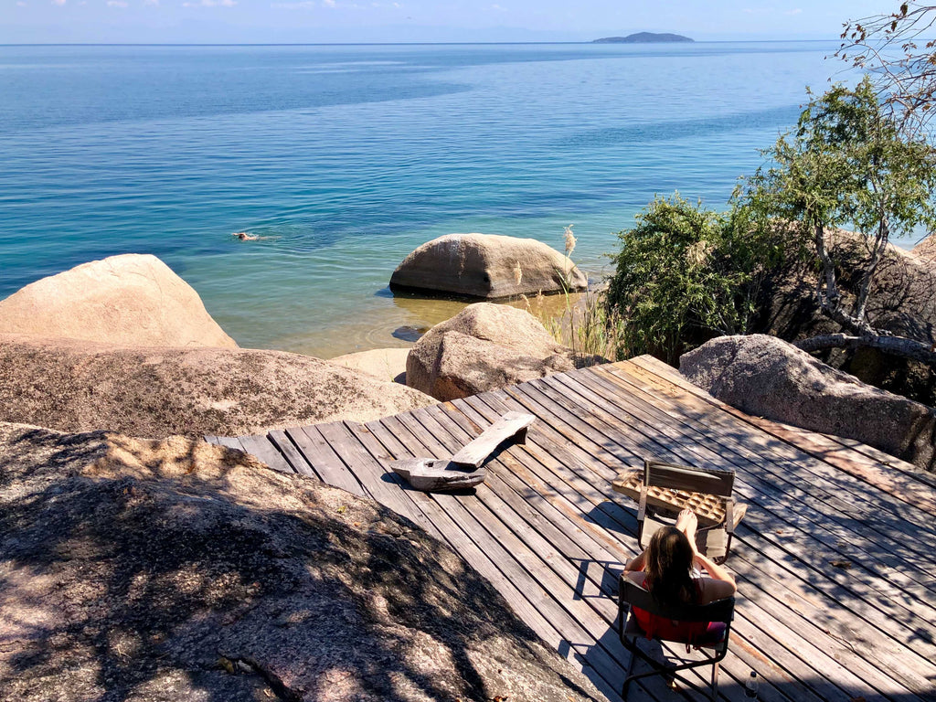 Domwe Island deck