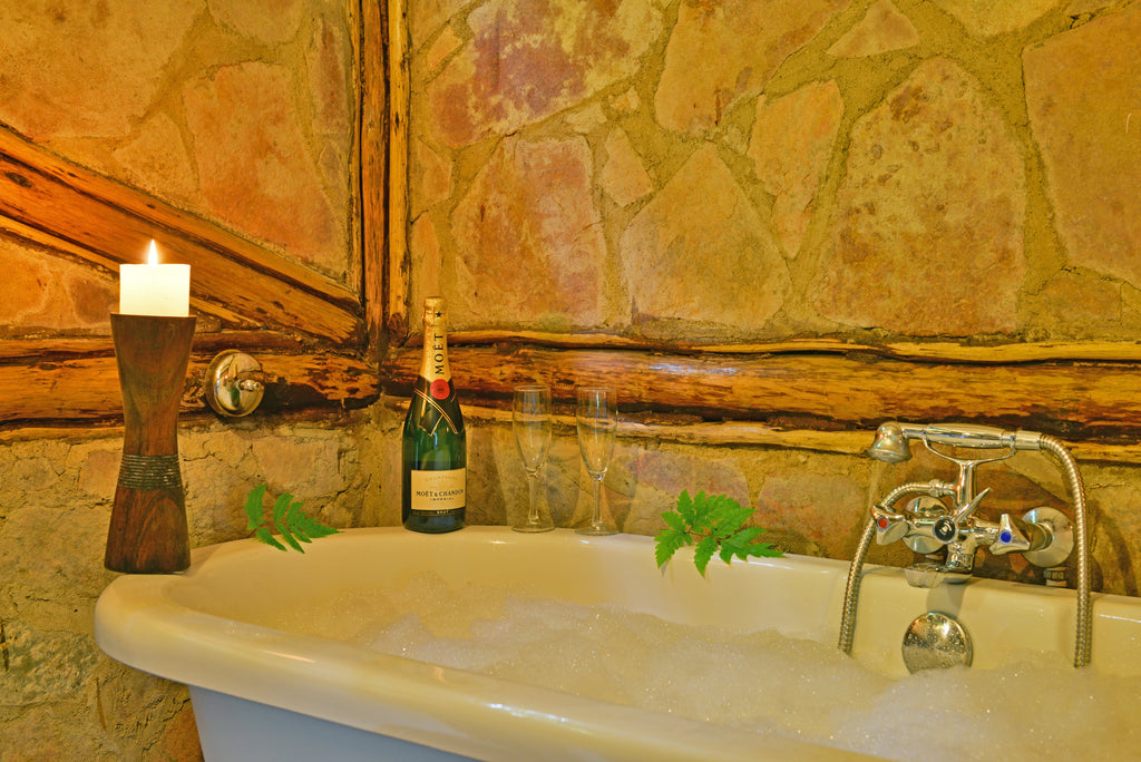Buhoma Lodge - Bathroom