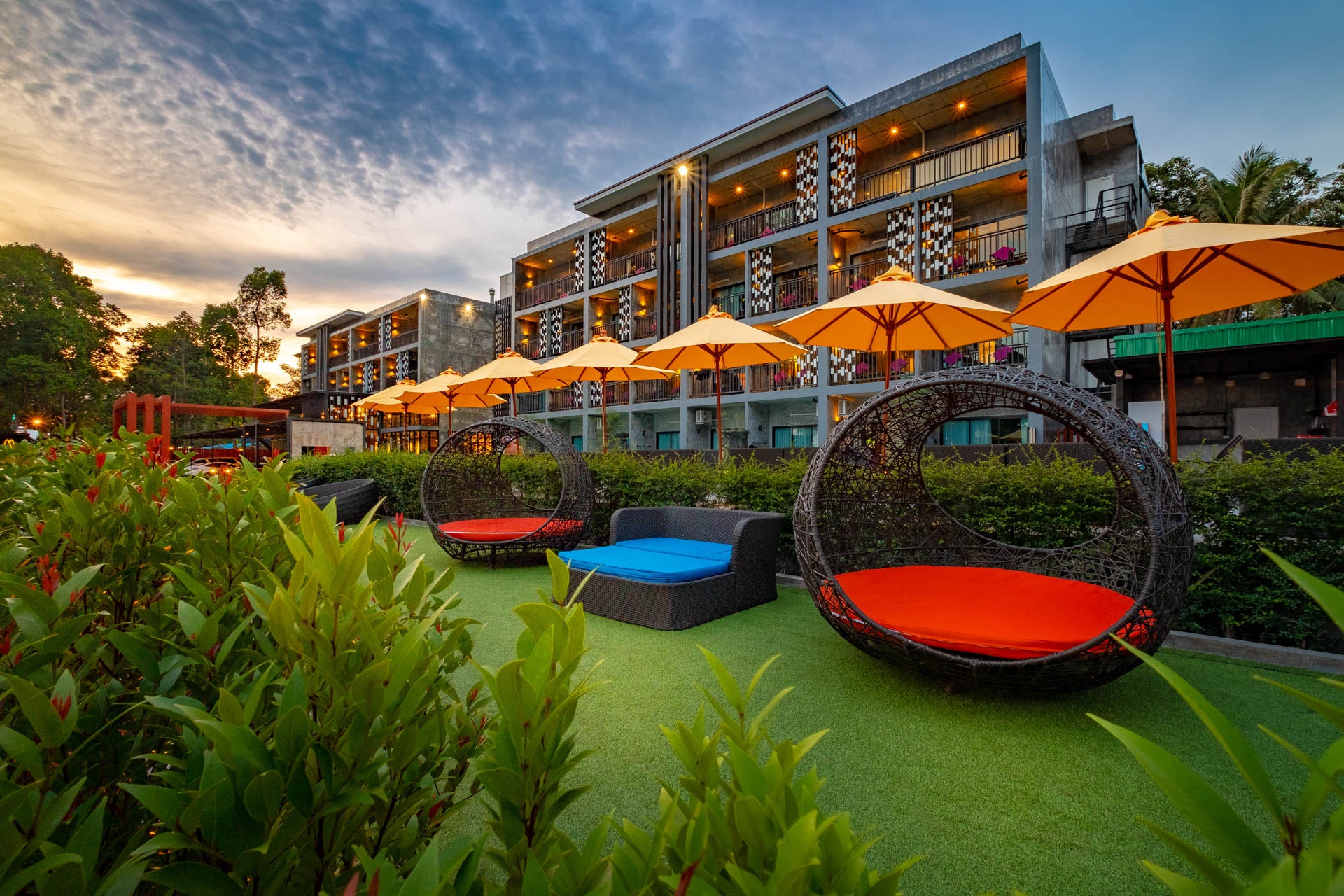 Maneetel Krabi Beachfront