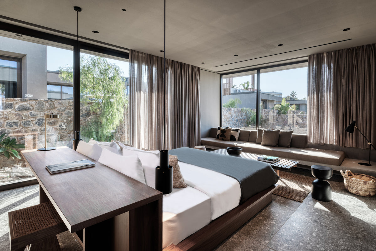 Tropical Open Plan Suite, Shared Pool