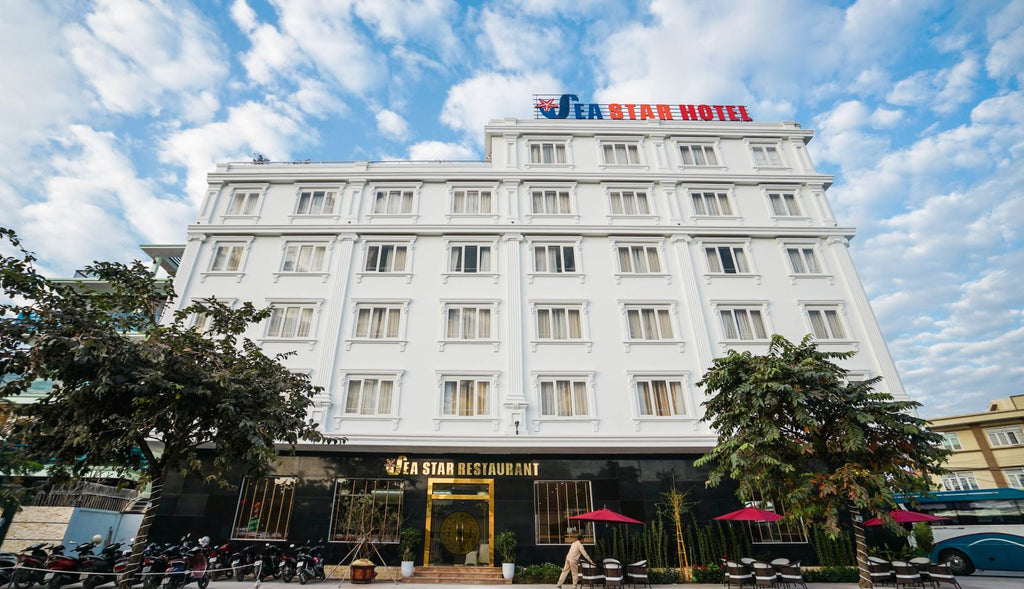 SeaStar Hotel