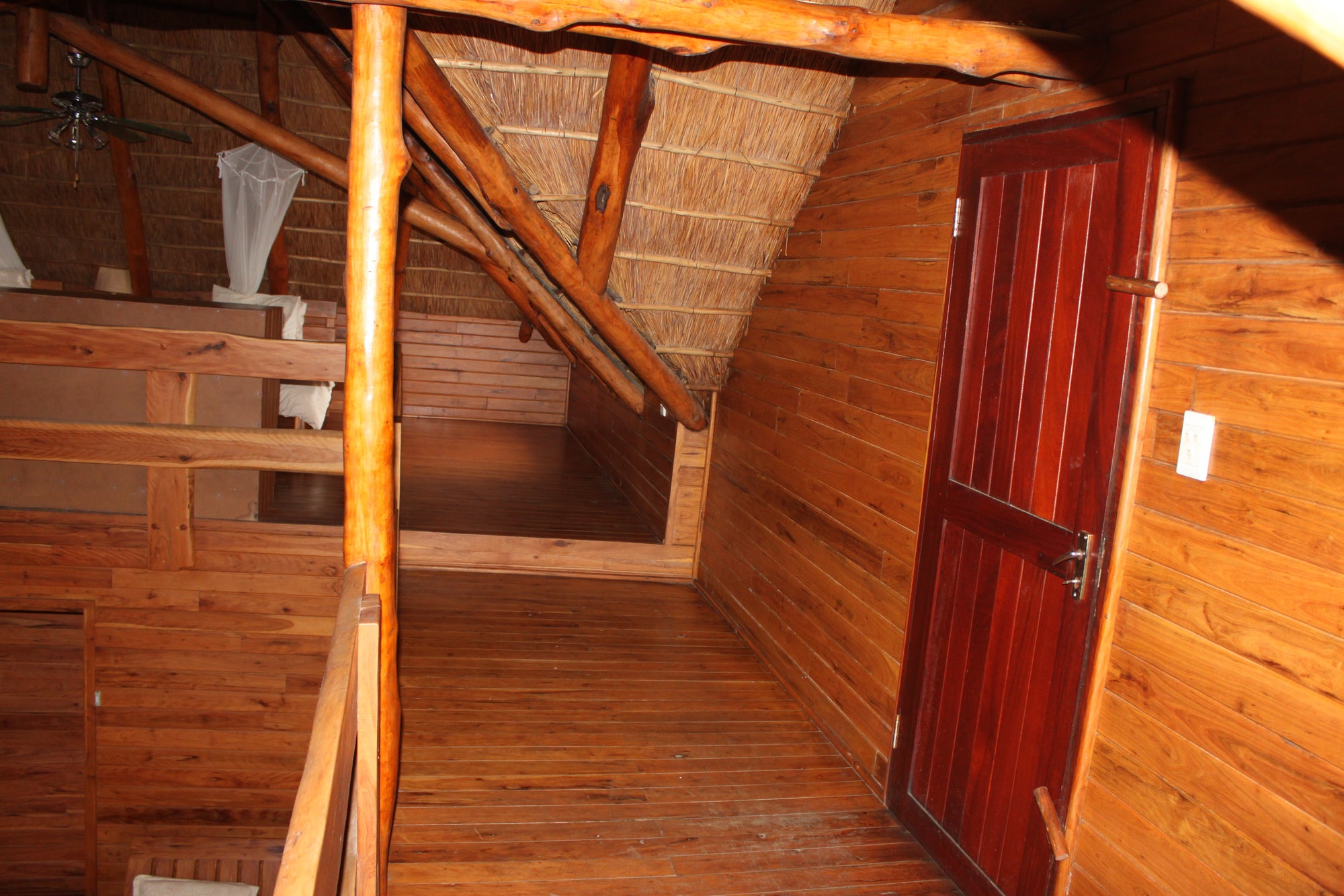 108 - 2 Private Rooms 2 Loft Rooms