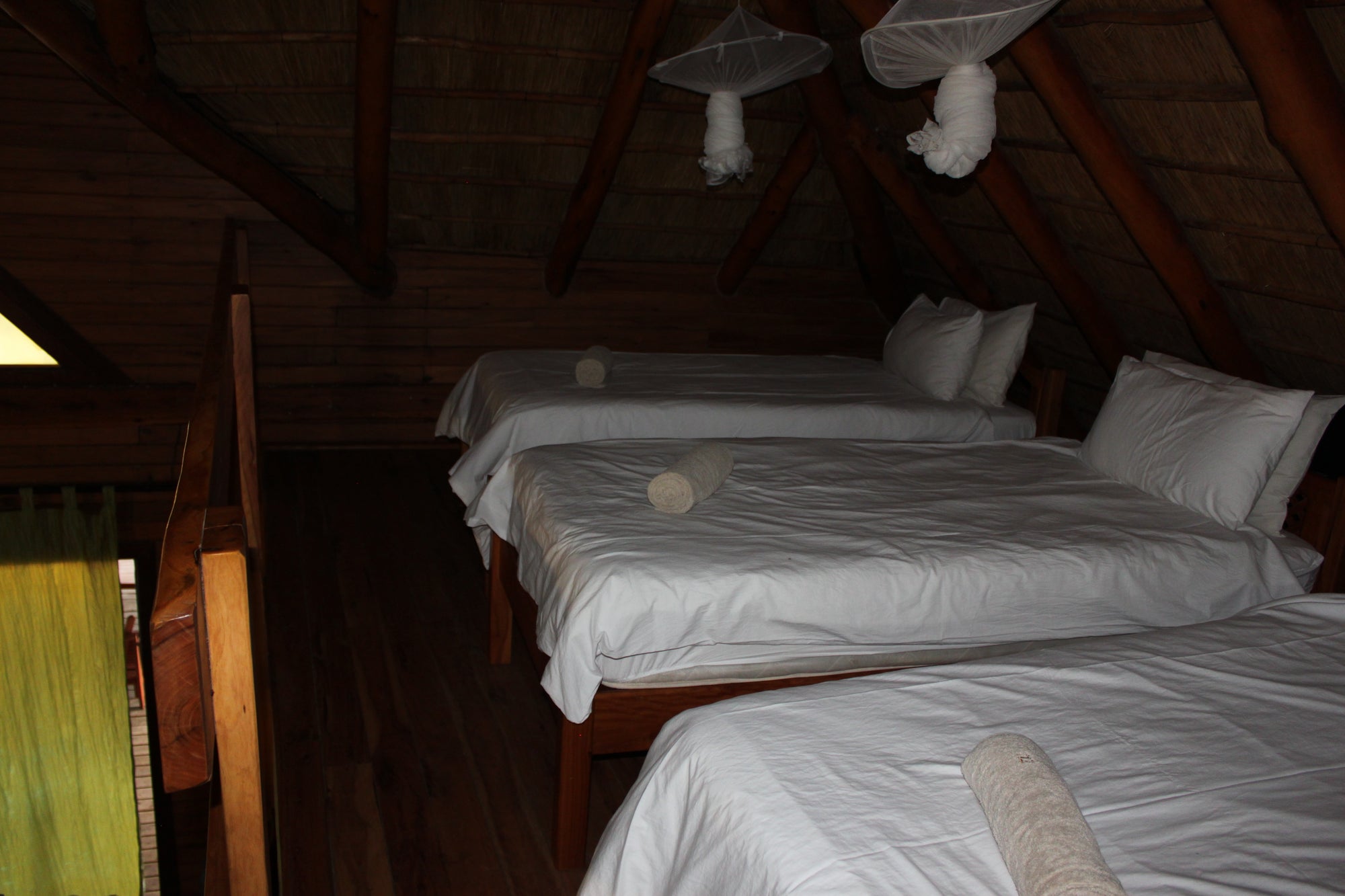 112 - 2 Private Rooms 1 Loft Rooms