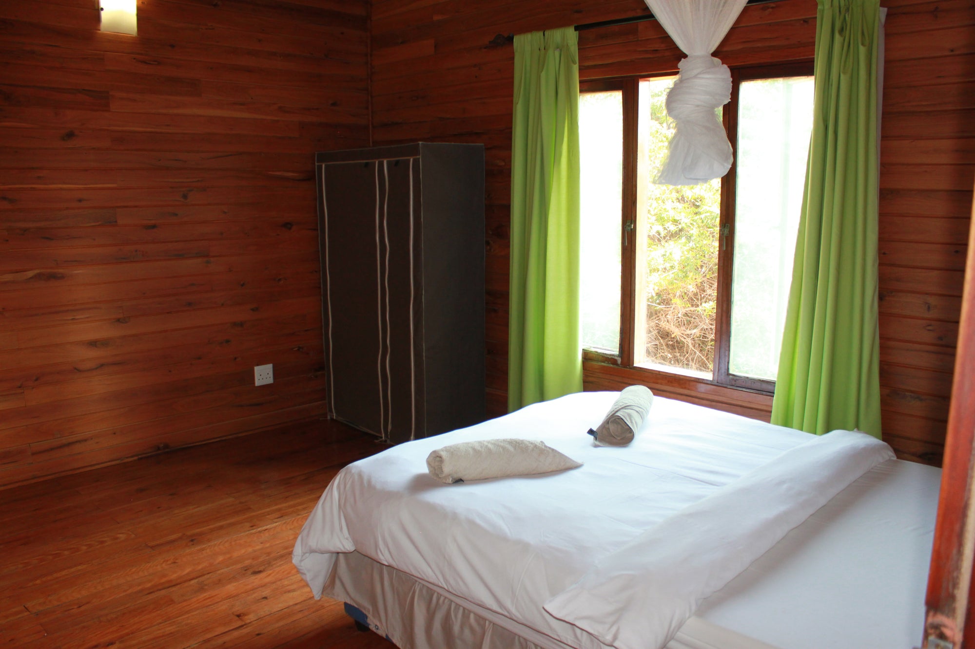 217 - 5 Private rooms