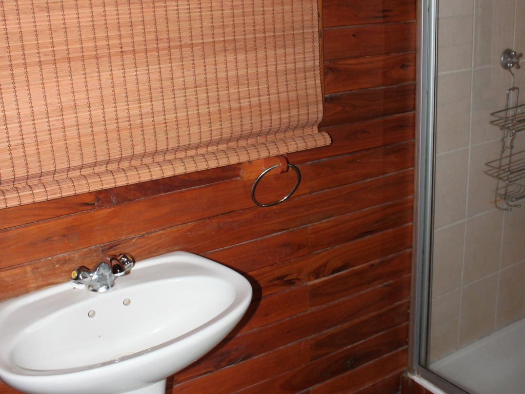102 - 2 Private Rooms 1 Loft Rooms
