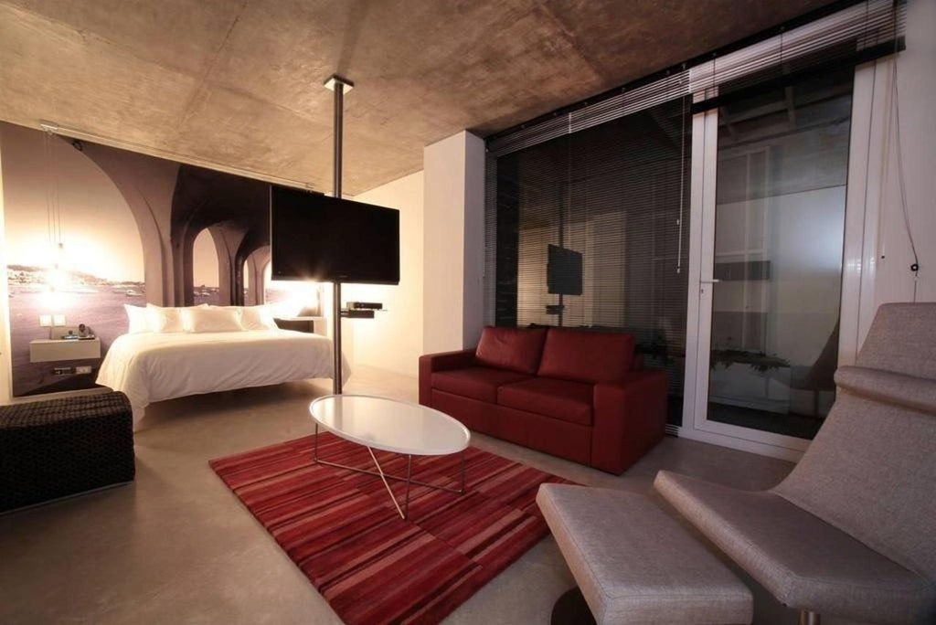 NOW Hotel