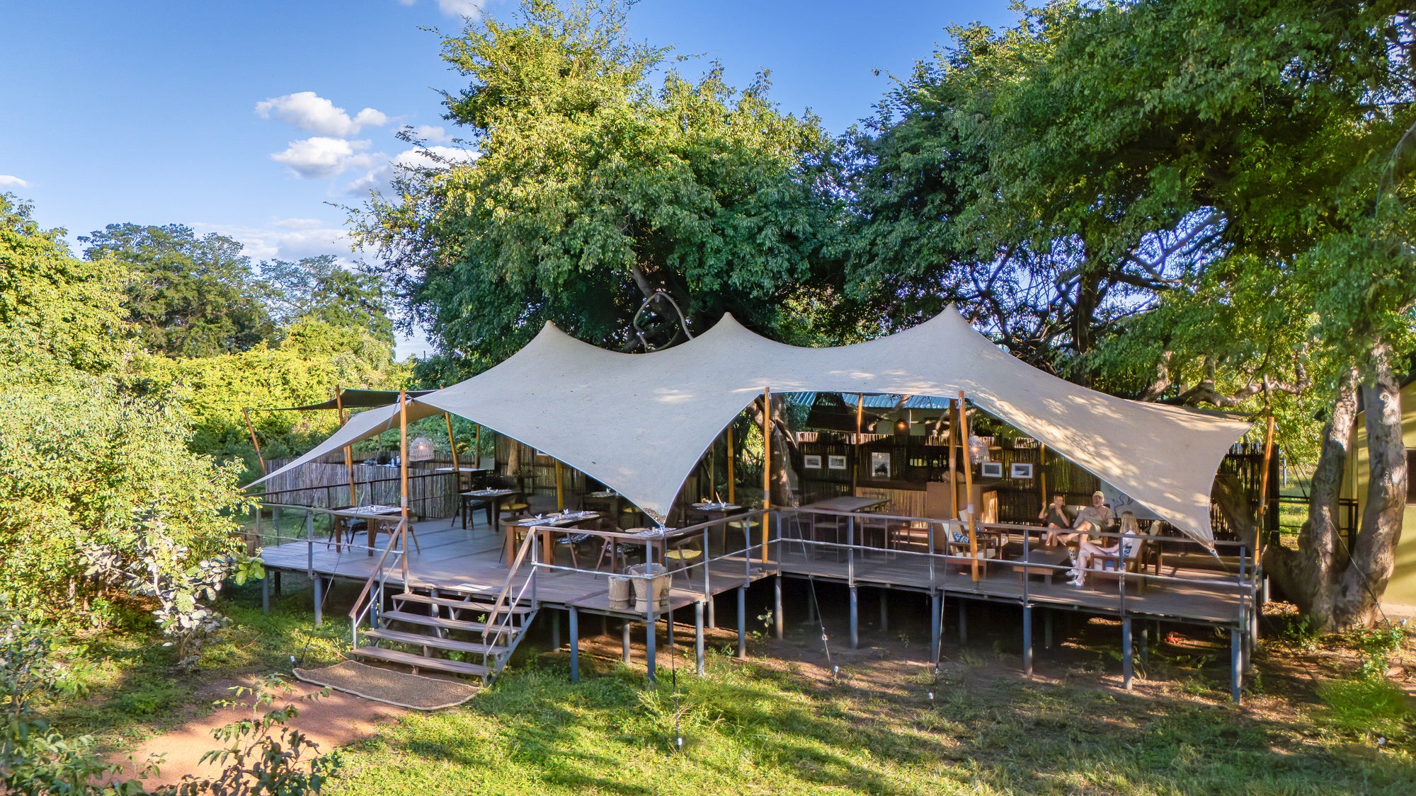 Dining Room/Boma