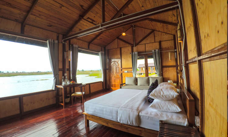 Demoso Lodge