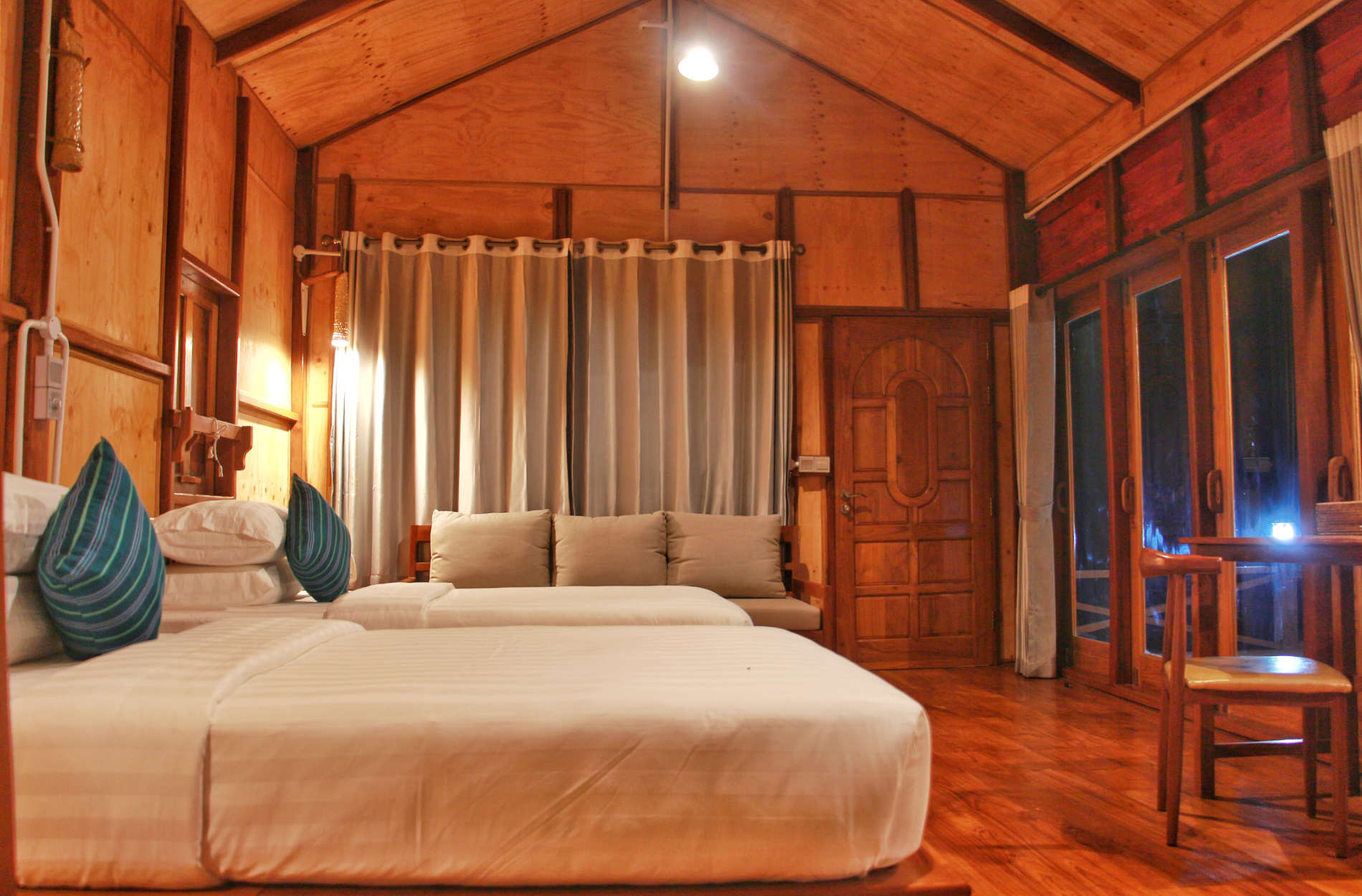 Demoso Lodge
