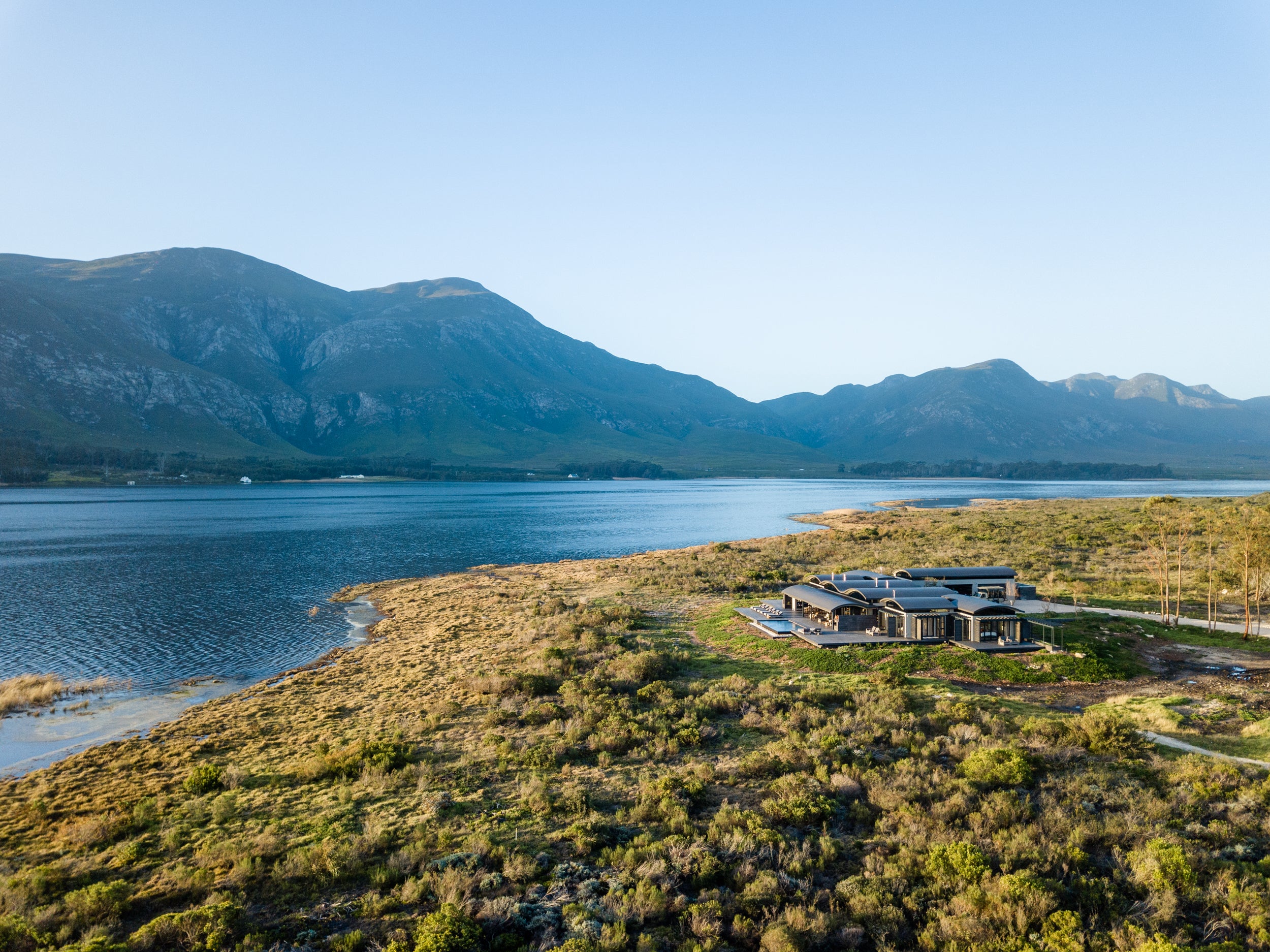 PERIVOLI LAGOON HOUSE
