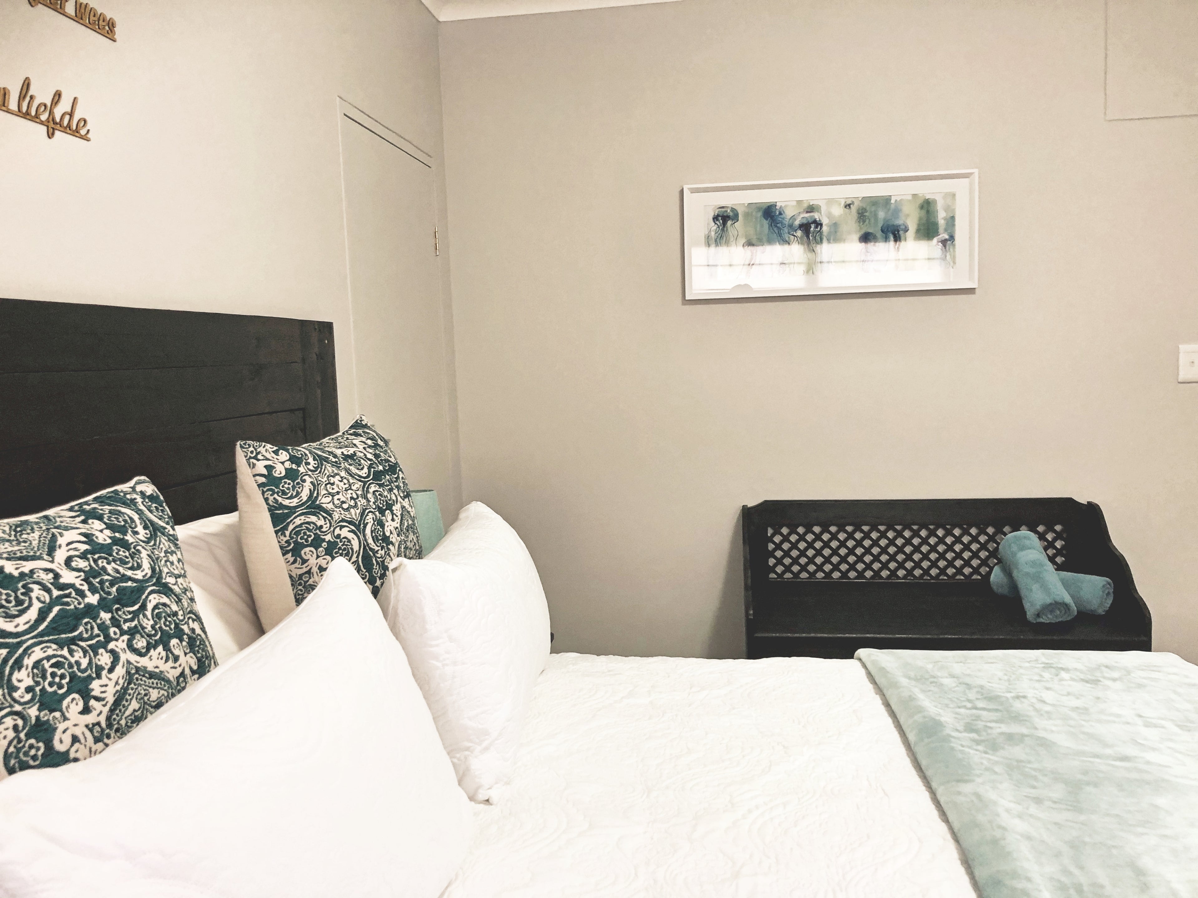 One Bedroom Apartment