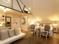 Honeymoon Suite