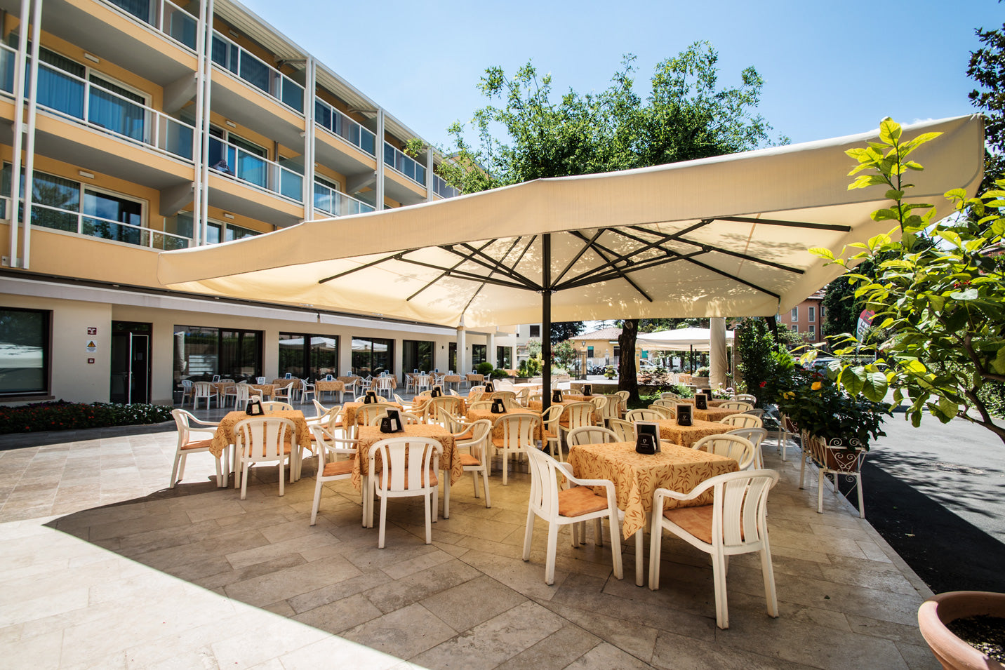 Hotel Bisesti