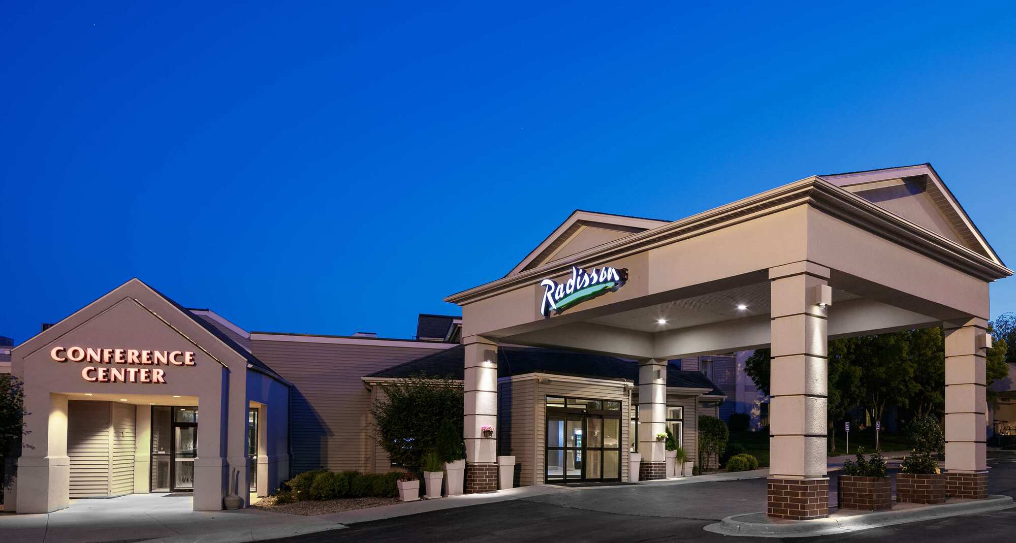 Radisson Hotel & Conference Center Coralville