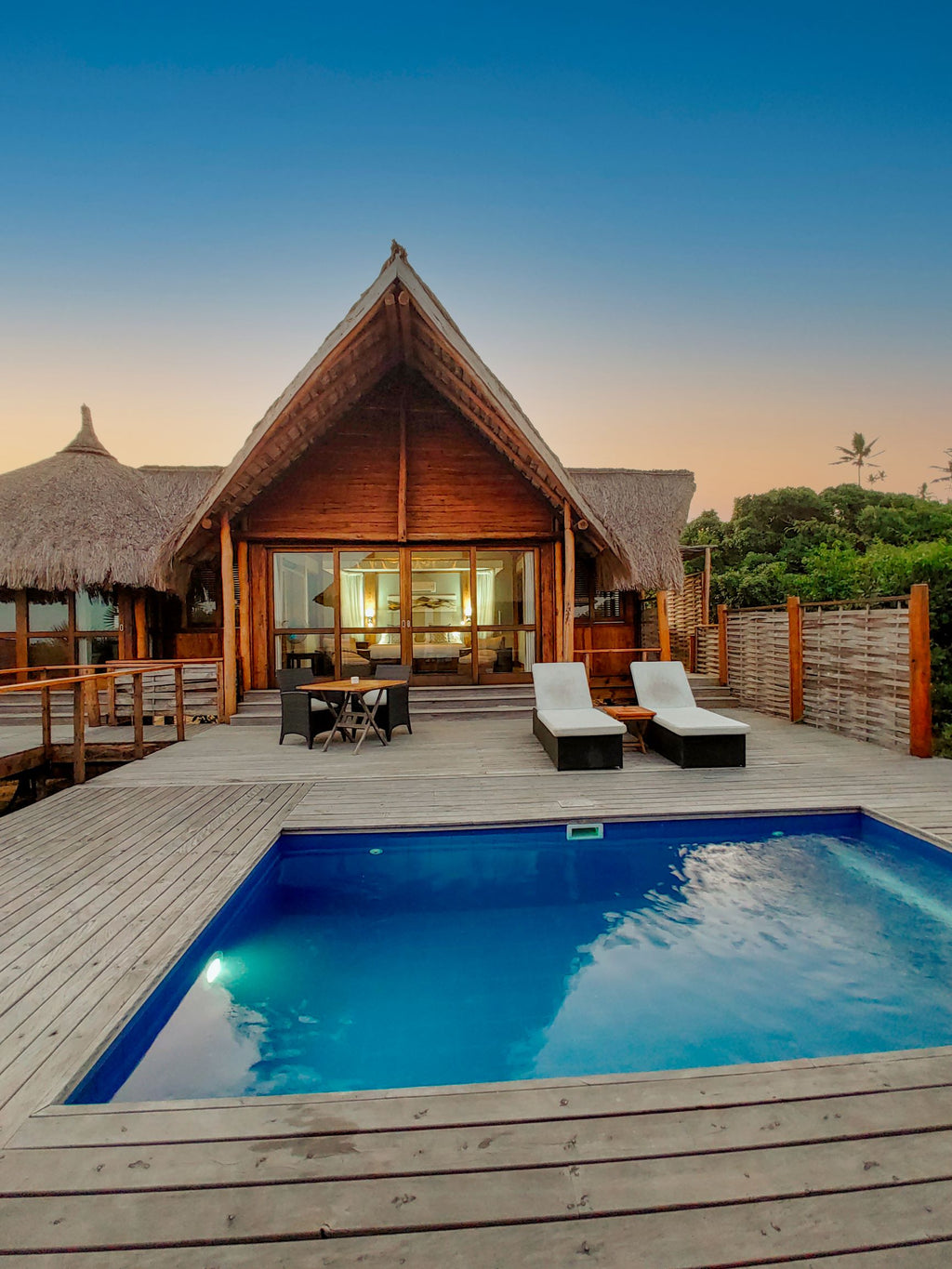 Honeymoon Suite/Presidential Villa